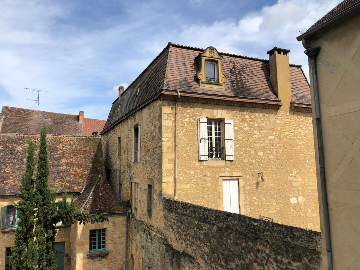 Les Appartements Chambon سارلا لا كانيدا المظهر الخارجي الصورة